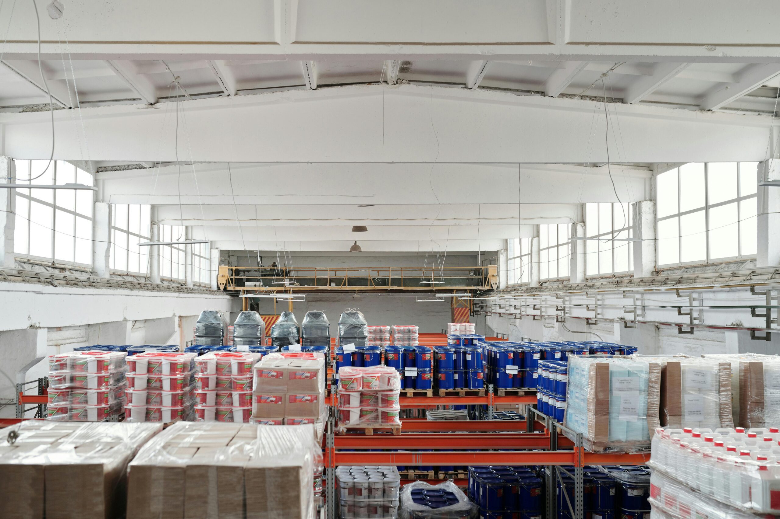 fulfillment centers vs warehouses